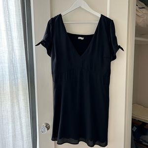 A&F Empire Waist Dress with Tie Sleeve and Smocked Back in XL